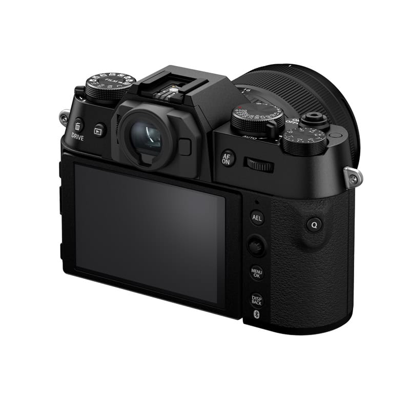 Fujifilm X-T50 Kamera mit XC 15-45mm Objektiv in Schwarz.